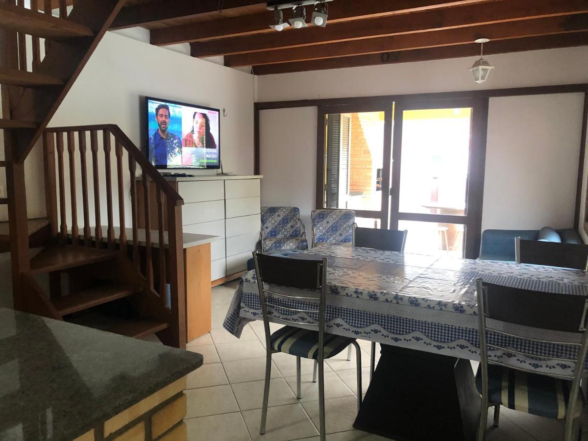 Linda Casa Com Piscina Em Bombinhas, Espaco Inteiro Экстерьер фото