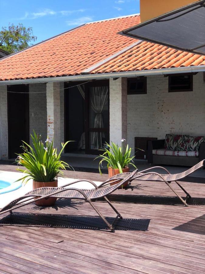 Linda Casa Com Piscina Em Bombinhas, Espaco Inteiro Экстерьер фото