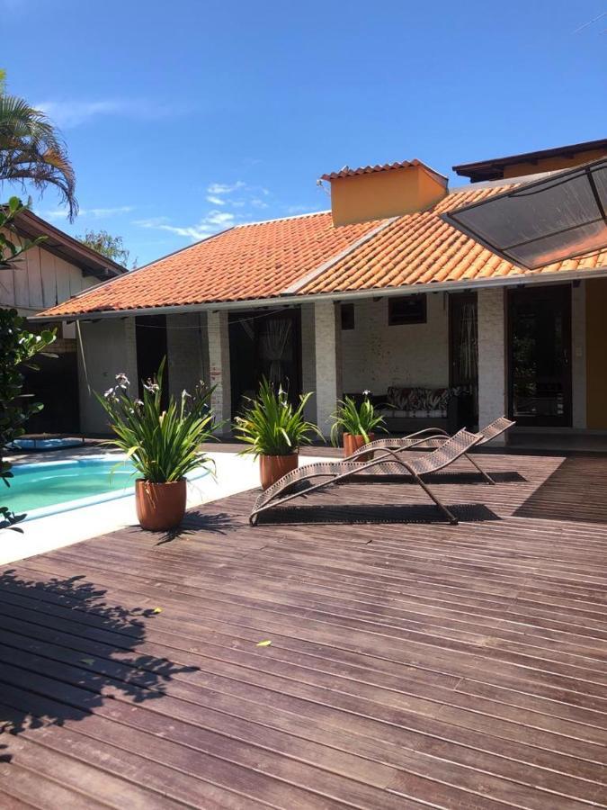 Linda Casa Com Piscina Em Bombinhas, Espaco Inteiro Экстерьер фото
